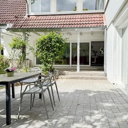 Godehus *